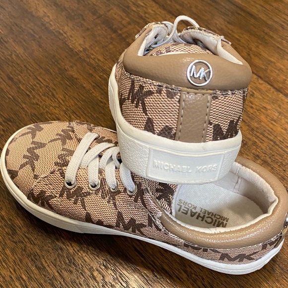 Michael Kors Kids' Beige and Brown Logo Sneakers - Picture 10 of 12